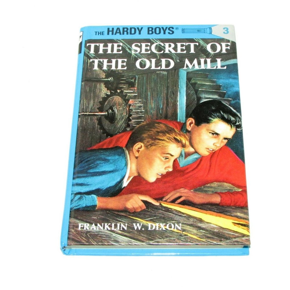 Vintage HARDY BOYS The Secret of the Old Mill 1995 Used Book